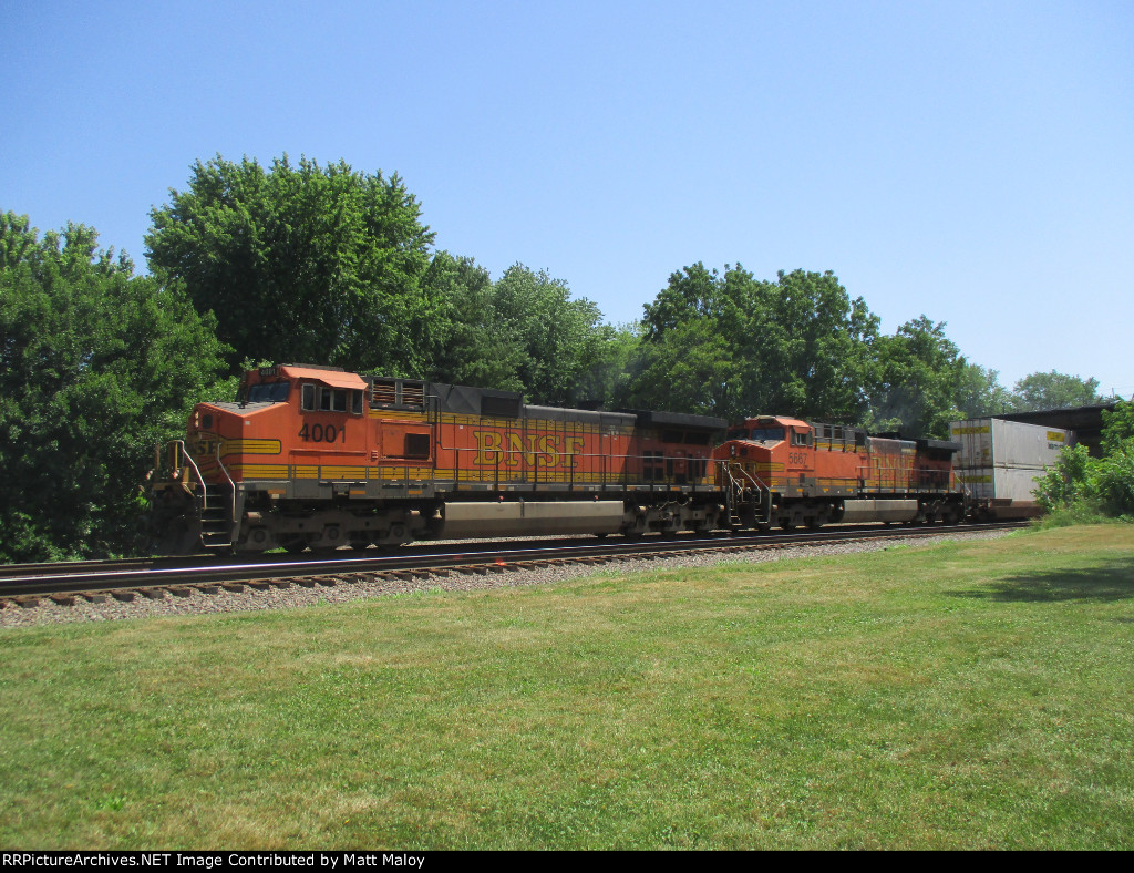 BNSF 4001